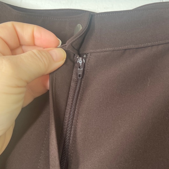 Zenergy by Chico's Brown lightweight Dress Slacks Size 1.5 or 10 or Medium - Picture 9 of 11